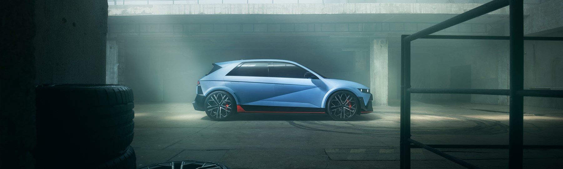 11 IONIQ5N Exterior Static Warehouse Profile 01