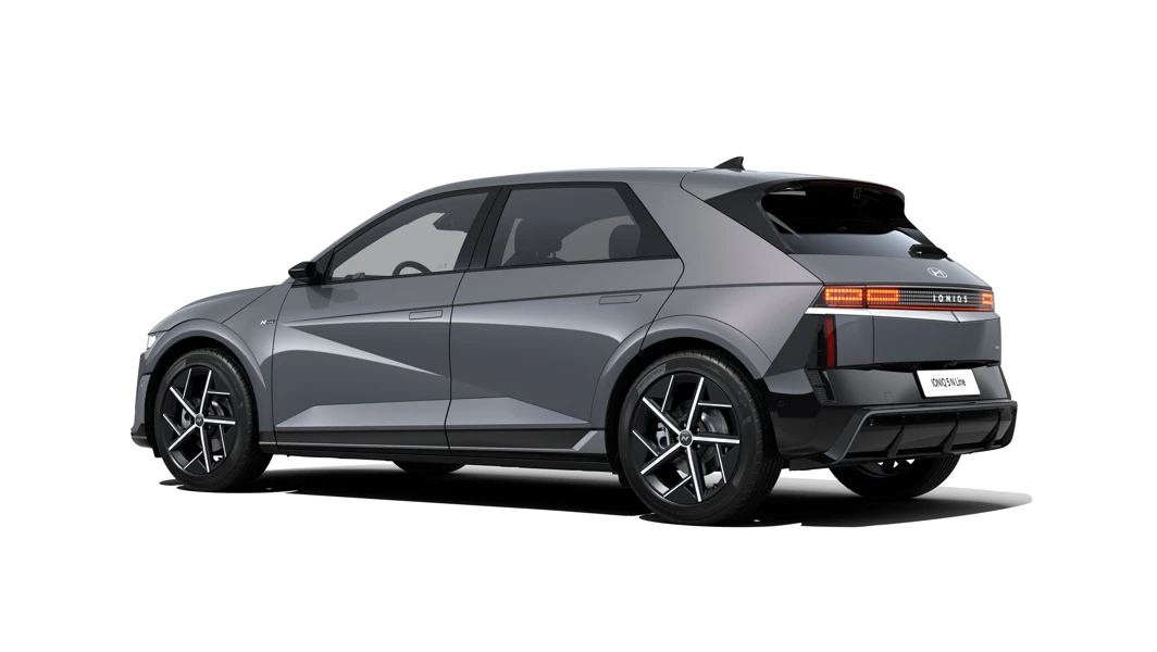 Hyundai IONIQ 5 Nline 2024 SHOT04 34 Rear Lights On